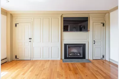 17 Washington Street #4, Gloucester, MA 01930 - Photo 8