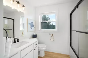 29 and 33 Lagoon Pond Rd, Tisbury, MA 02568 - Photo 20