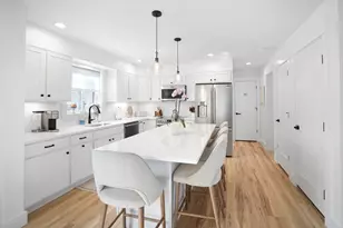 29 and 33 Lagoon Pond Rd, Tisbury, MA 02568 - Photo 12