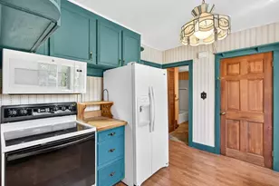 121 Poplar St, Greenfield, MA 01301 - Photo 8