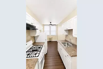 415 County Street #B10, New Bedford, MA 02740 - Photo 4