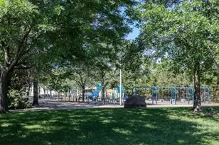 5 Everett Ct, Boston, MA 02128 - Photo 18