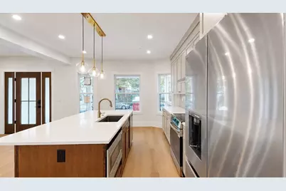 139 Sycamore St. #A, Somerville, MA 02145 - Photo 2