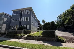 76 Paine St, Worcester, MA 01605 - Photo 2