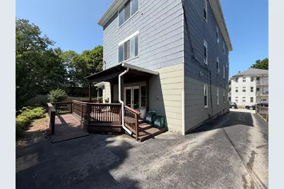 76 Paine St, Worcester, MA 01605 - Photo 6