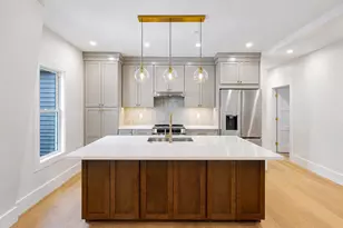 139 Sycamore St, Somerville, MA 02145 - Photo 1