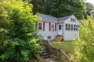 25 Marilyn Dr, Auburn, MA 01501 - Photo 2
