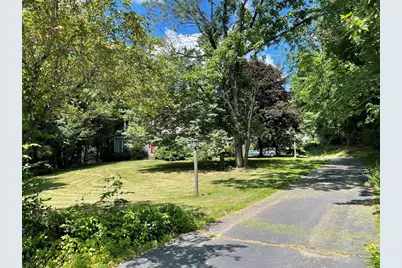 10 Crowningshield  Dr, Paxton, MA 01612 - Photo 4