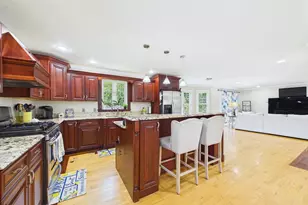 106 David St, Fall River, MA 02720 - Photo 10