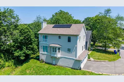 106 David St, Fall River, MA 02720 - Photo 4