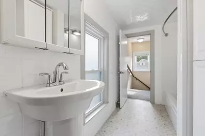 98 Grove St, Melrose, MA 02176 - Photo 24