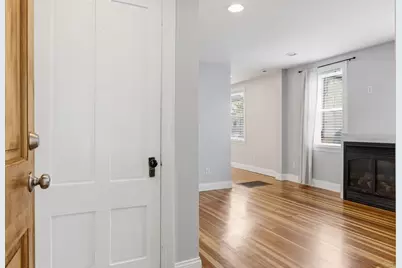 98 Grove St, Melrose, MA 02176 - Photo 4