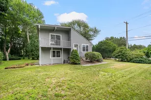 22 Hull St, Jamestown, RI 02835 - Photo 2