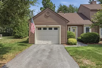 200 Ridgefield Circle #200A, Clinton, MA 01510 - Photo 1