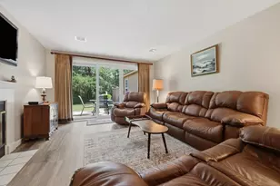 200 Ridgefield Cir, Clinton, MA 01510 - Photo 8