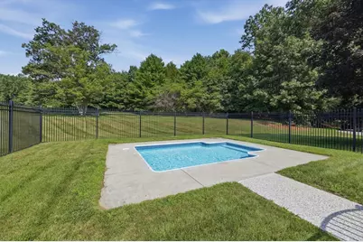 200 Ridgefield Circle #200A, Clinton, MA 01510 - Photo 4