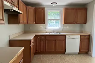 11 Skyview Ln, Woburn, MA 01801 - Photo 6