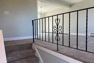 11 Skyview Ln, Woburn, MA 01801 - Photo 2