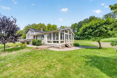 14 Clarence Street, Billerica, MA 01821 - Photo 4