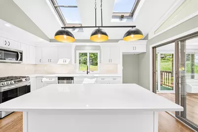 14 Clarence Street, Billerica, MA 01821 - Photo 12