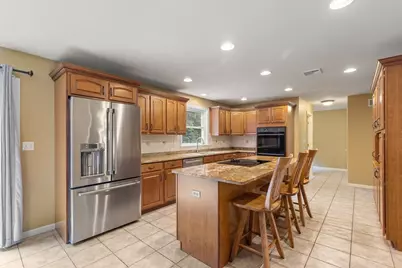 80 Northridge Dr, East Bridgewater, MA 02333 - Photo 4