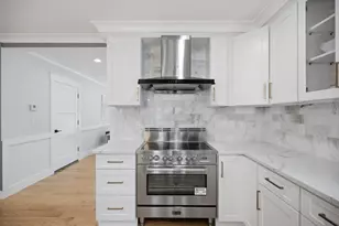19 Manhattan Terrace, Newton, MA 02465 - Photo 10
