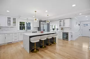 19 Manhattan Terrace, Newton, MA 02465 - Photo 8