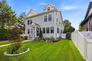 19 Manhattan Terrace, Newton, MA 02465 - Photo 2