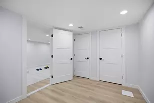 19 Manhattan Terrace, Newton, MA 02465 - Photo 32