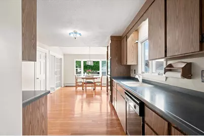 32 Glendale Ave, Peabody, MA 01960 - Photo 12