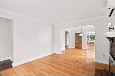 32 Glendale Ave, Peabody, MA 01960 - Photo 8