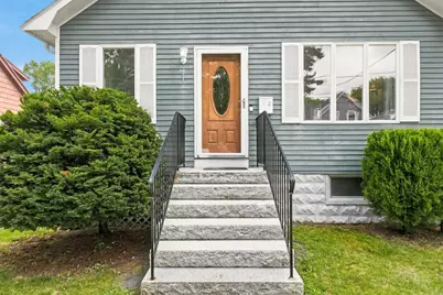 32 Glendale Ave, Peabody, MA 01960 - Photo 4