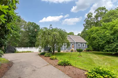64 Dorothy Dr, Plymouth, MA 02360 - Photo 2