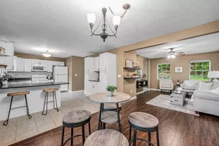 56 Montville St, Chicopee, MA 01013 - Photo 8