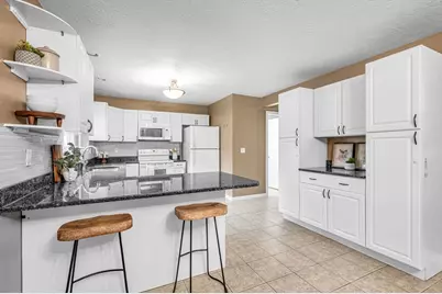56 Montville St #56, Chicopee, MA 01013 - Photo 10