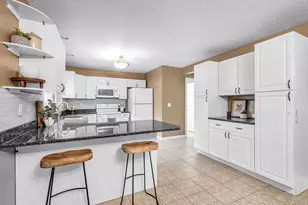 56 Montville St, Chicopee, MA 01013 - Photo 10