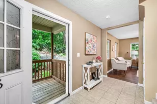 56 Montville St, Chicopee, MA 01013 - Photo 2