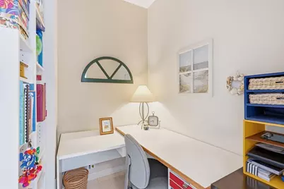 12 Chestnut Ln #12, Bedford, MA 01730 - Photo 6
