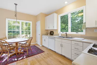 12 Chestnut Ln #12, Bedford, MA 01730 - Photo 12