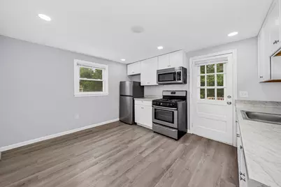 62 Hollis St #62, Lowell, MA 01852 - Photo 2