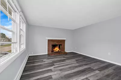 62 Hollis St #62, Lowell, MA 01852 - Photo 6