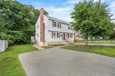 62 Hollis St #62, Lowell, MA 01852 - Photo 16