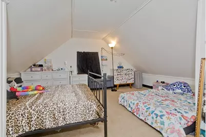 39 Seymour Ave, Springfield, MA 01109 - Photo 14