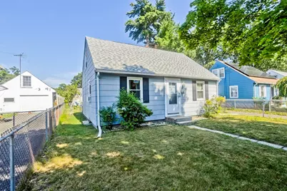 39 Seymour Ave, Springfield, MA 01109 - Photo 2