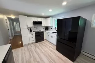 11 C H Clark Dr, Freetown, MA 02702 - Photo 4