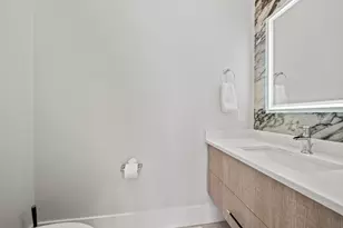 8 Gardner St, Newton, MA 02458 - Photo 10
