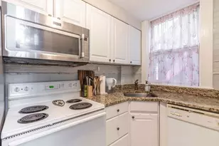 405 Commonwealth Ave, Boston, MA 02215 - Photo 12