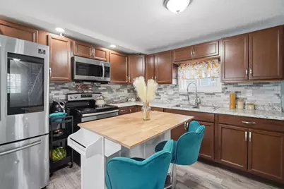 72 Switzer Street, Springfield, MA 01109 - Photo 32