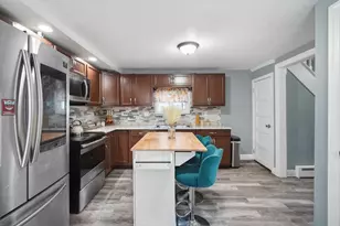 72 Switzer St, Springfield, MA 01109 - Photo 34
