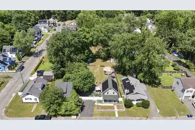 72 Switzer Street, Springfield, MA 01109 - Photo 12